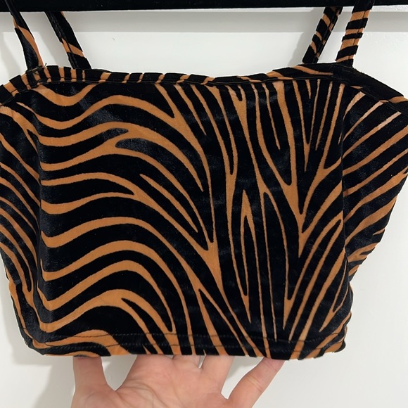 Matching set - Picture 4 of 8